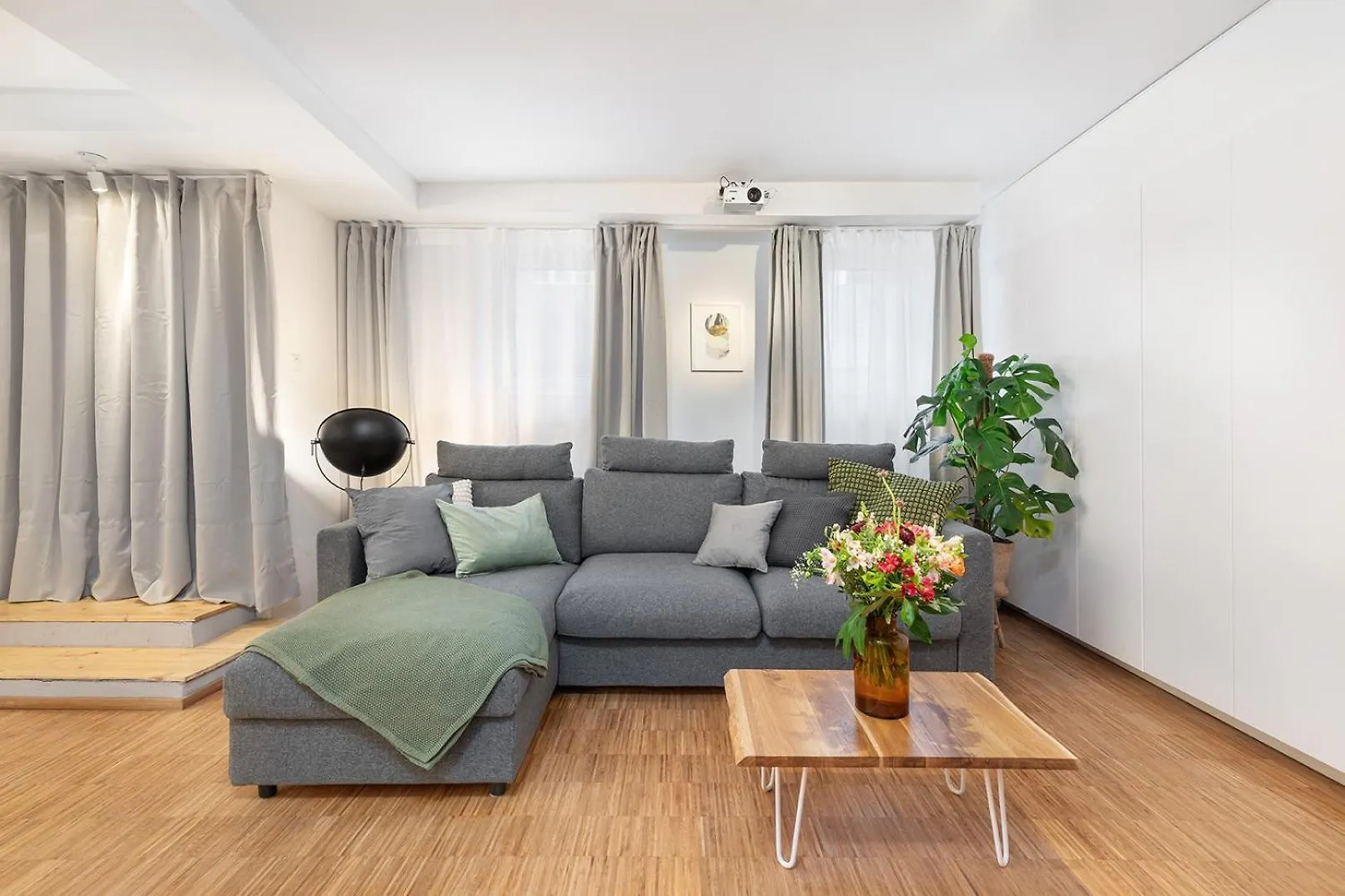 Stylish Apartment With Home Cinema, 2-Min Tram Berlín Alemania